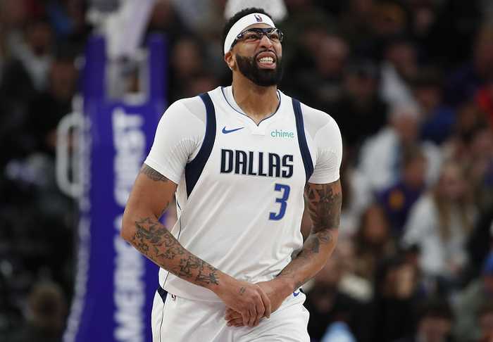 官宣！浓眉伤情出炉，独行侠作茧自缚，4年2.75亿美金顶薪没戏了