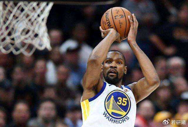 詹姆斯：我15次单场50分，乔丹：我39次，他：麻烦让一让