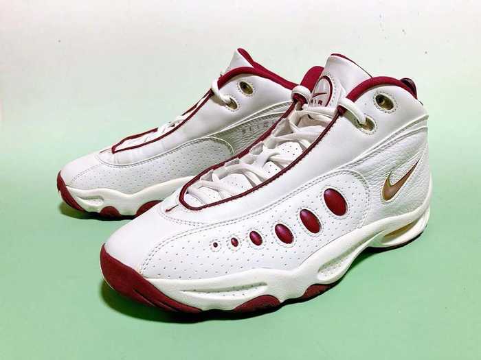 Nike Air Afterburner Flight 1999款经典复刻，哪位球星曾穿着征战赛场