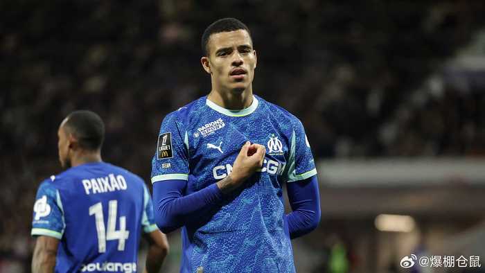 马赛前锋格林伍德左脚破门，本赛季双脚进球均上双